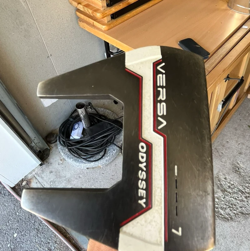 Putter odyssé Versa i ok skick med headcover