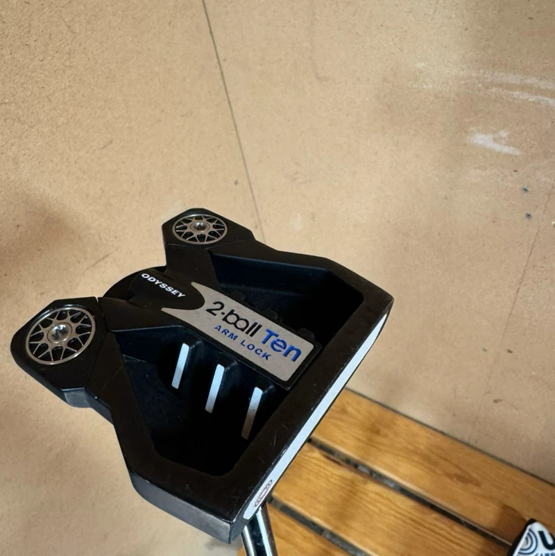 Putter Odyssey Black 2-Ball Ten Arm Lock Mallet