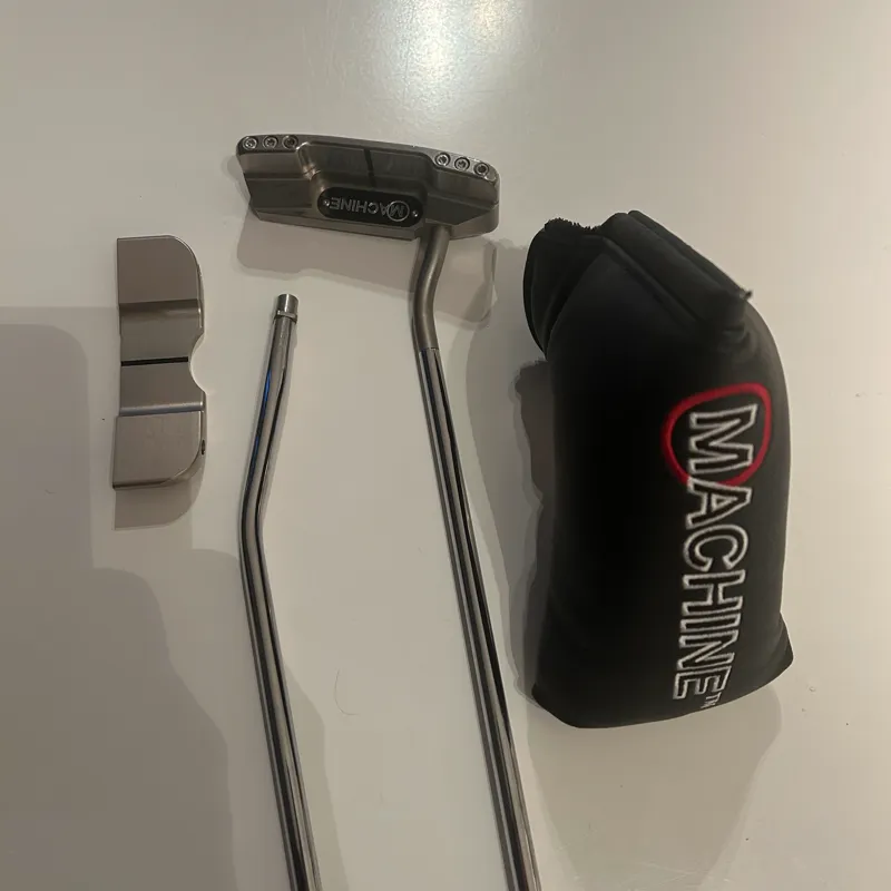 Machine putter Machine putter