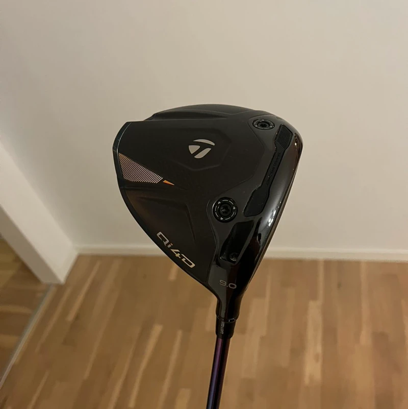 Taylormade QI4D core 9g huvud