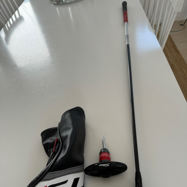 Titleist TSR3 Driver 10 grader med Stiff skaft thumbnail 10