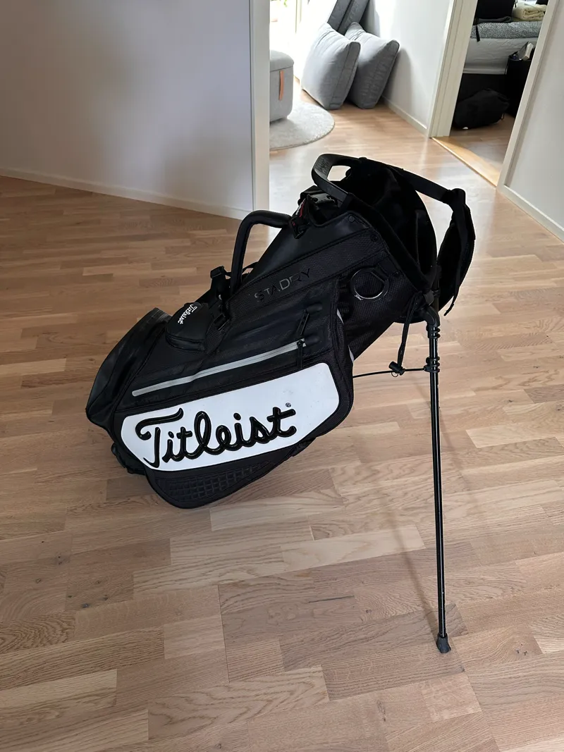 Titleist tour standbag