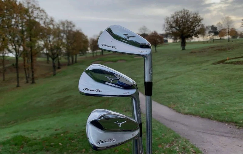 Järnset Mizuno pro 221 i Stiffskaft project x