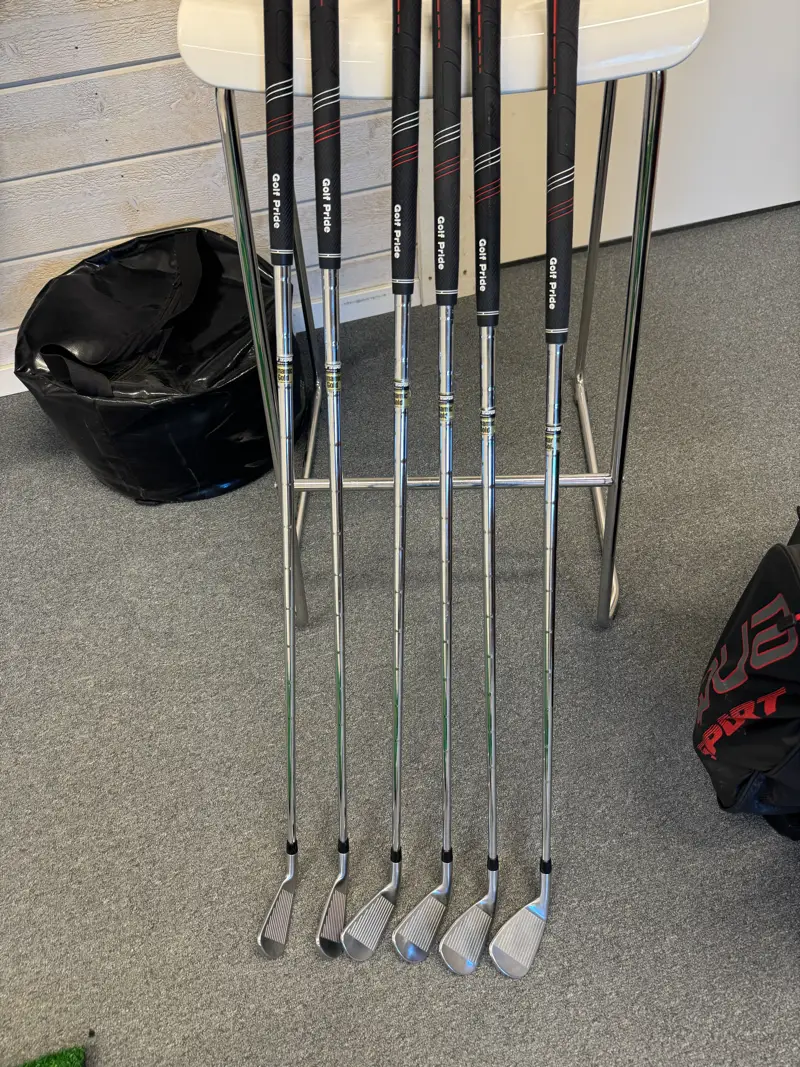 Titliest T100 (2019) 4-9 SM7 46 (PW)