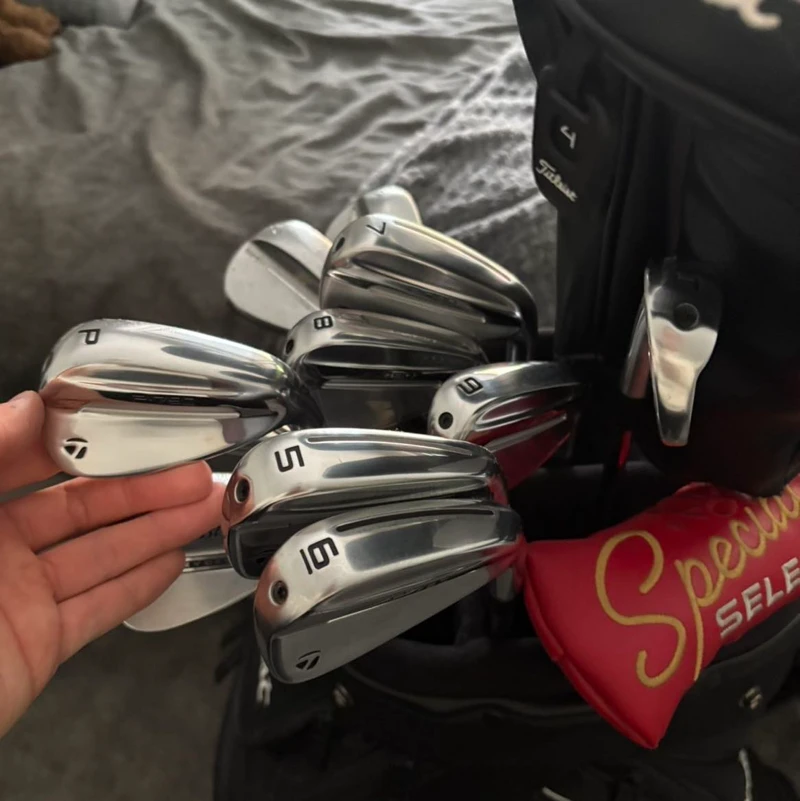 Taylormade p790 järnset med stiff skaft, ny skick