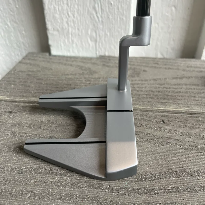 Odyssey white hot #7 ch OG 34”
