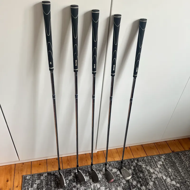 Spalding, vänster, 6a, 7a, 8a, 9a, Pitch & Putter.