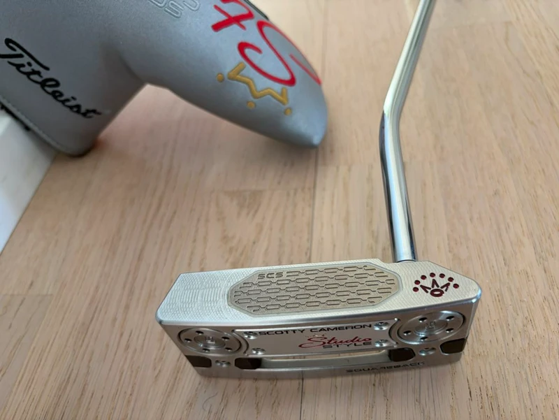 Scotty Cameron Studio Style Squareback Höger 34”