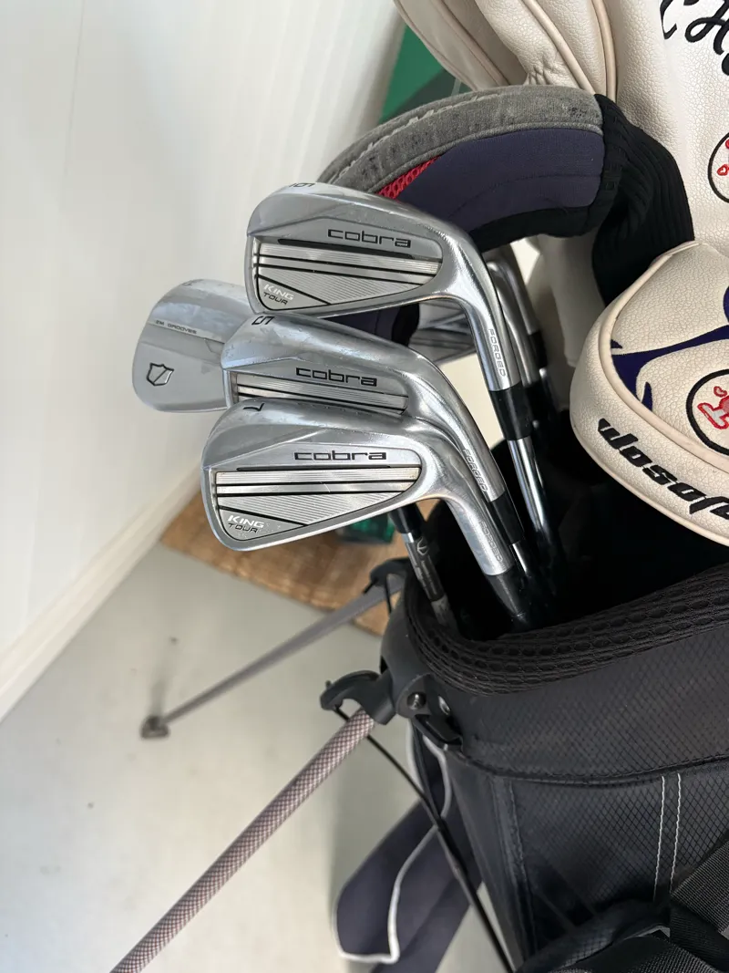 Cobra king tour 5-pw stiff