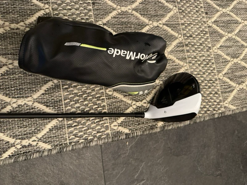 Taylormade M2 driver, diamana redboard 6s