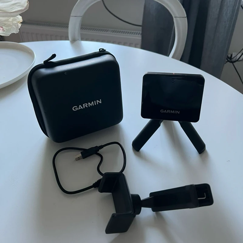 Garmin R10 launch monitor