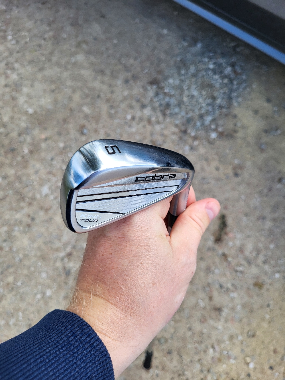 Cobra King tour thumbnail 7