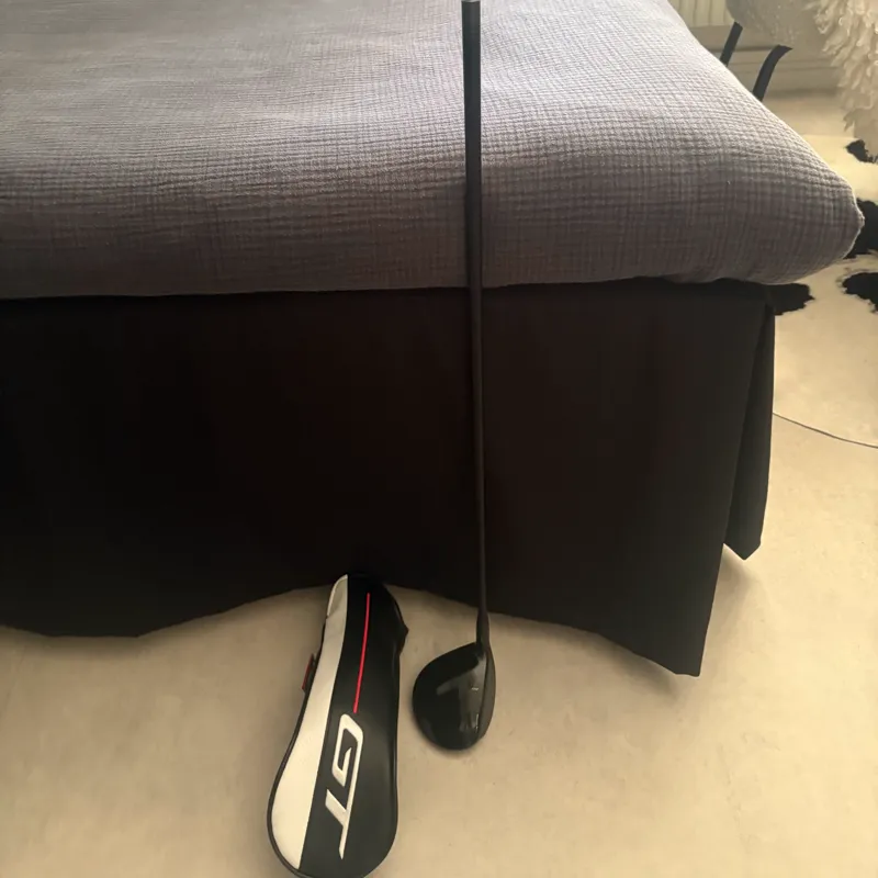 Titleist GT2 FW3 15 grader, nästan helt ny.