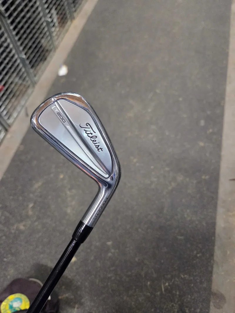 Titleist t200 järn 3
