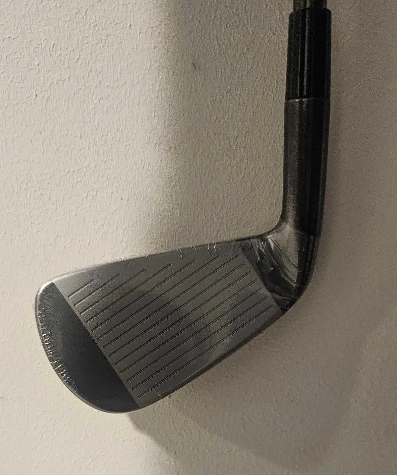 Taylormade p790 Battle worn järn 4a 2025 NY thumbnail 3