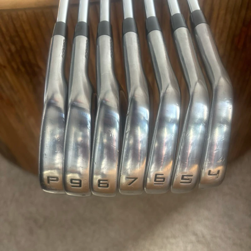 TaylorMade P.7MB järnset 4-PW med KBS Tour Shafts