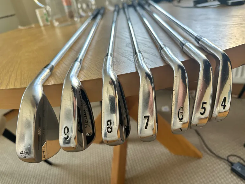 Titleist AP2 714
