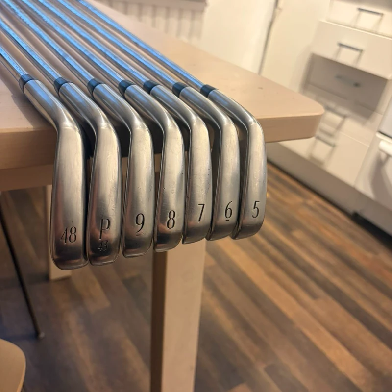 Titleist T250