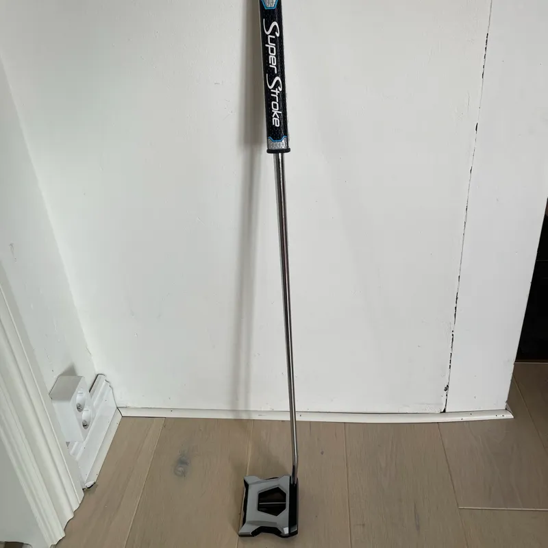 Cobra Agera 3D putter