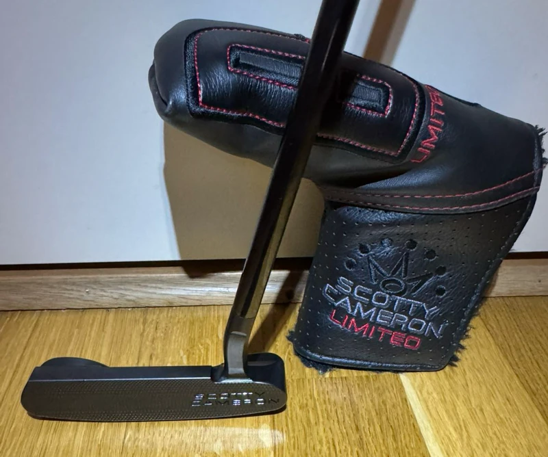 Scotty Cameron Triple Black Santa Fe