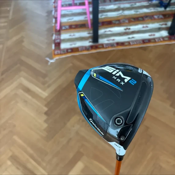 TaylorMade SIM2 Max Driver, Graphite Design Shaft