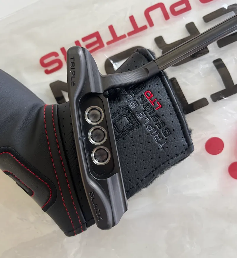 Scotty Cameron B3 Triple Black Santa Fe – Limited