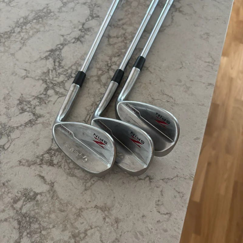 Taylormade Z spin 52,56 & 60 graders wedgar