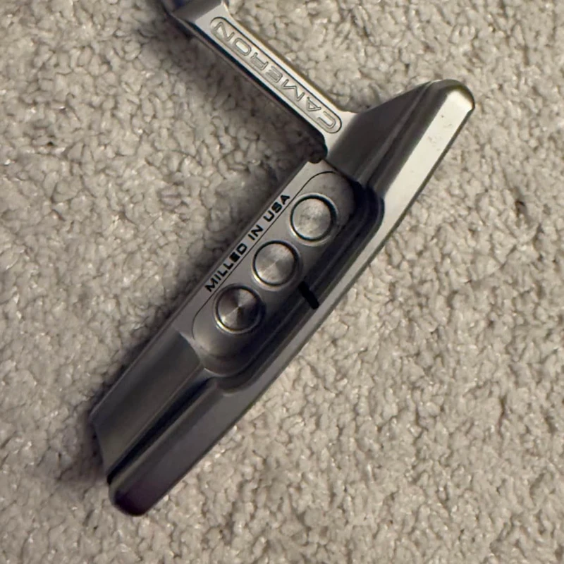 Scotty cameron select newport 2
