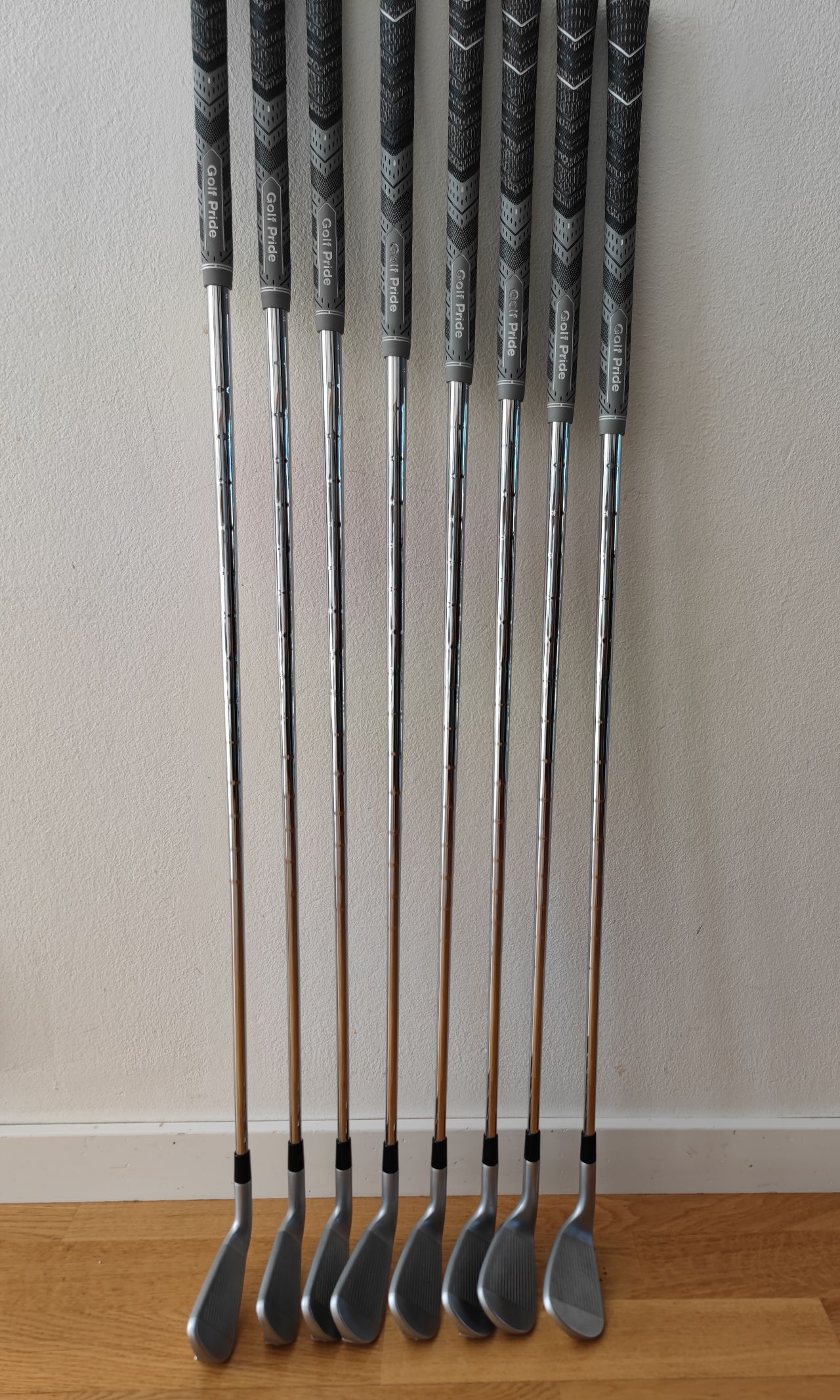 TaylorMade P790 - 23 4-Aw