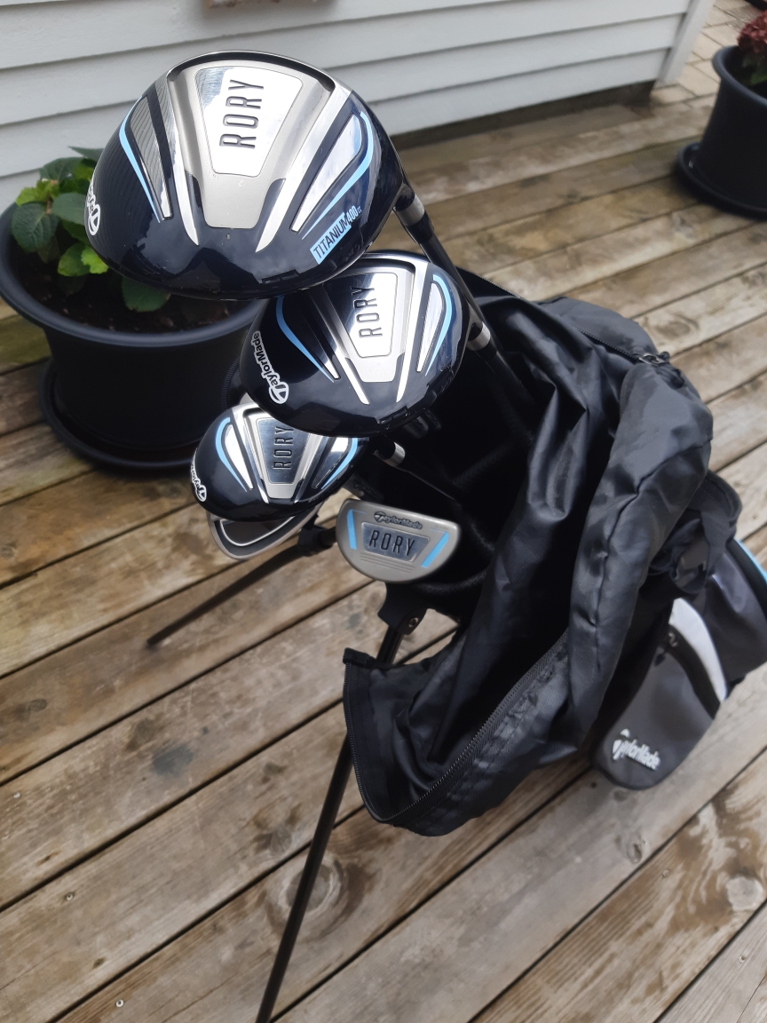 Säljer Junior Golfset  thumbnail 4