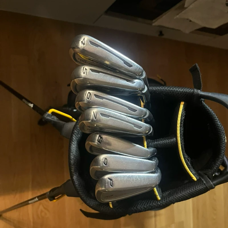 Taylormade tour preferred 4-p ,Taylormade bärbag